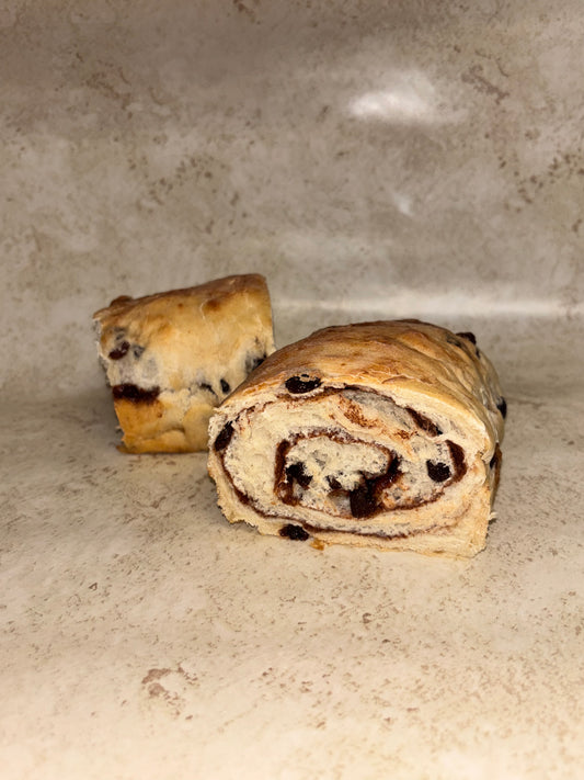 Cinnamon raisin loaf