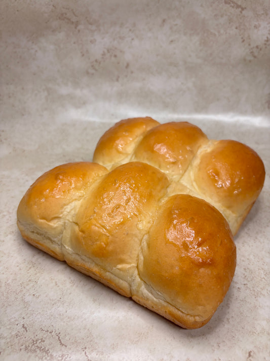 6 Dinner rolls
